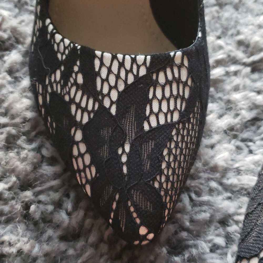 Heels - Picture 5 of 7